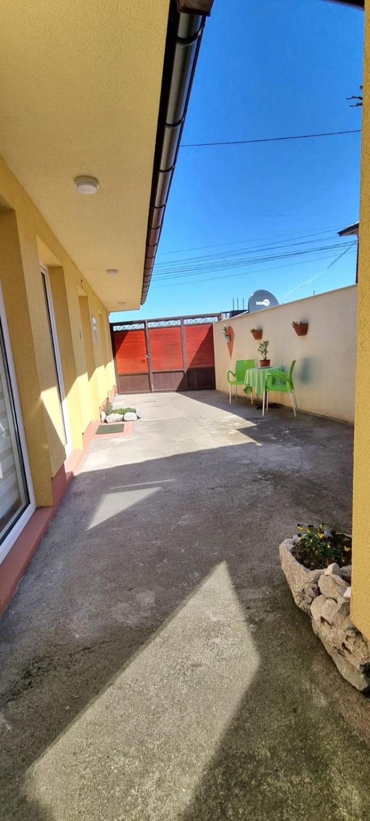 "My Life" Luxury River Apartments Ni エクステリア 写真