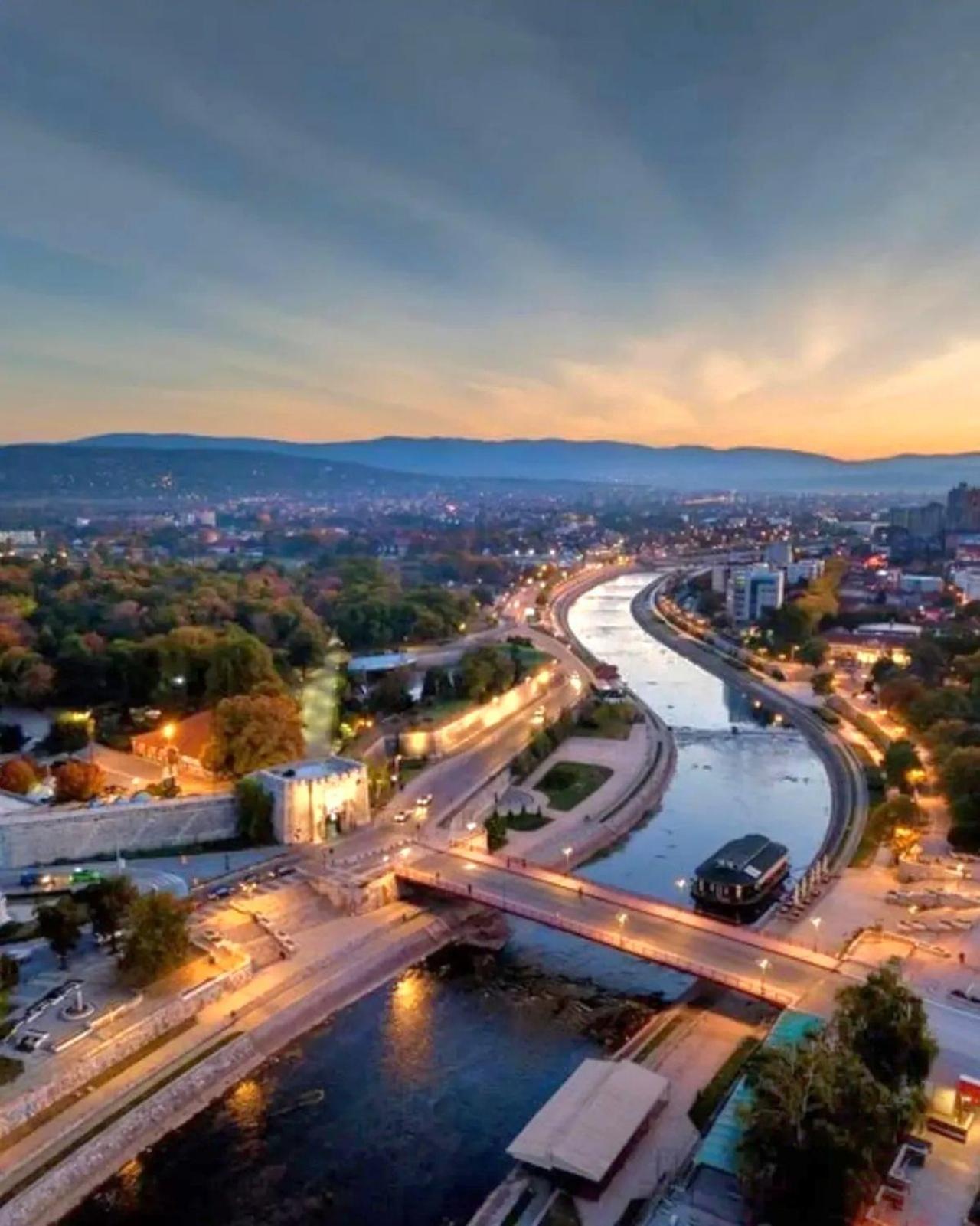 "My Life" Luxury River Apartments Ni エクステリア 写真